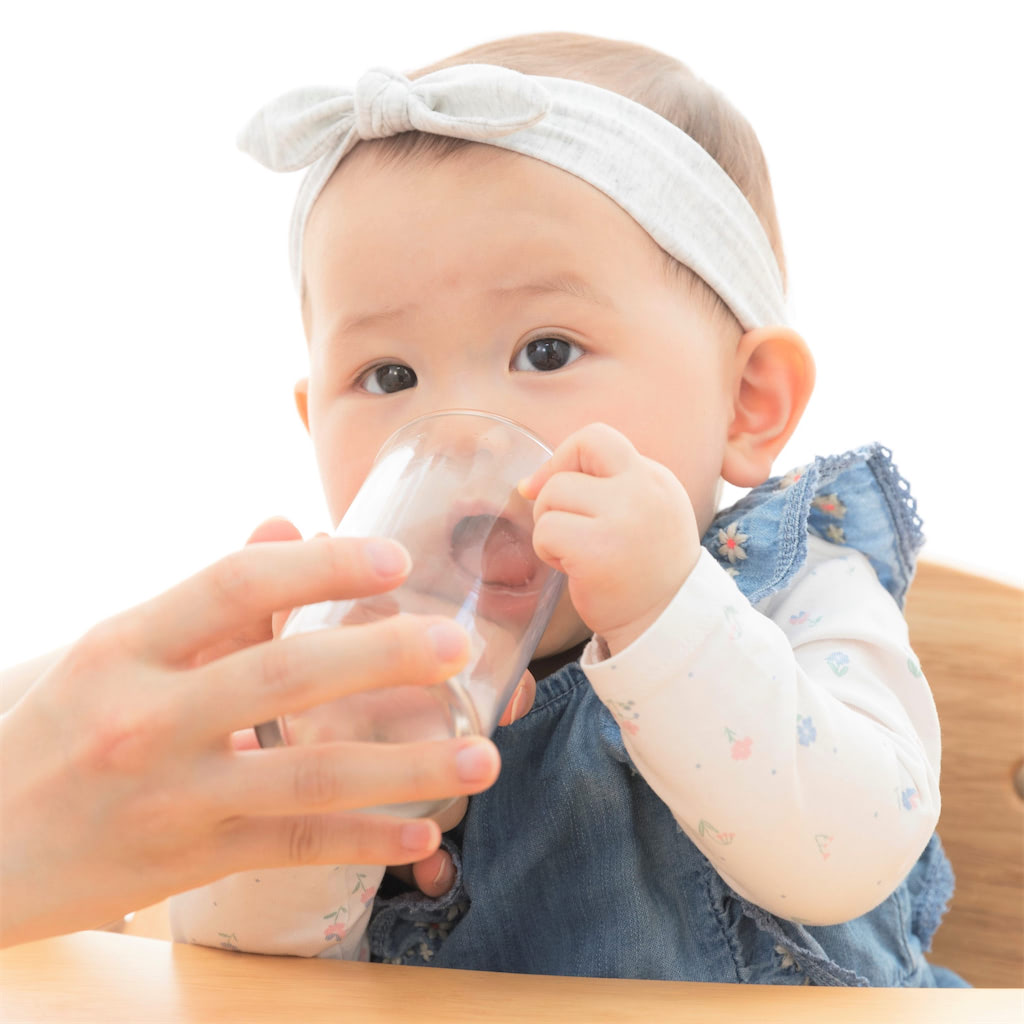 コップ飲み　練習
