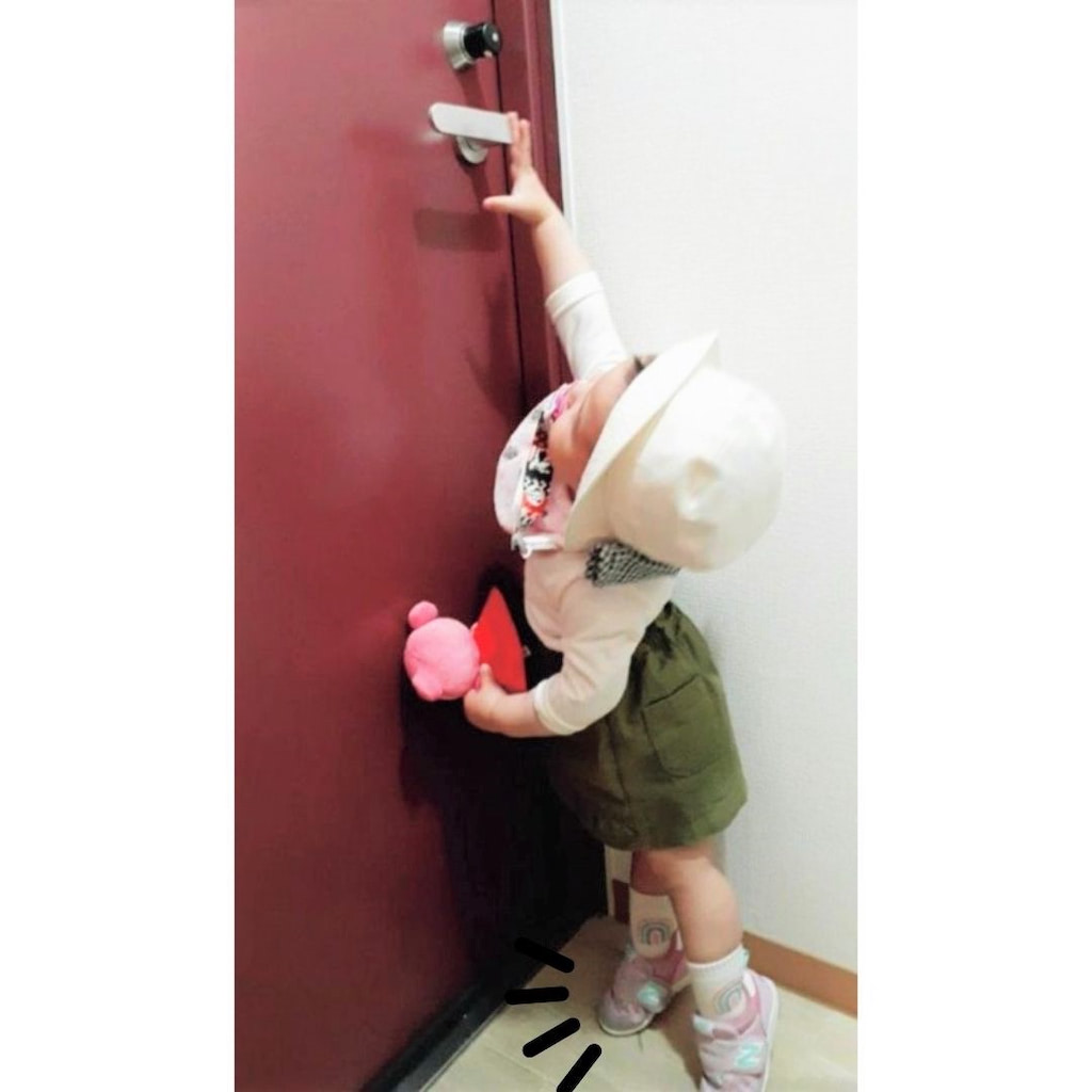 赤ちゃん　つま先立ち