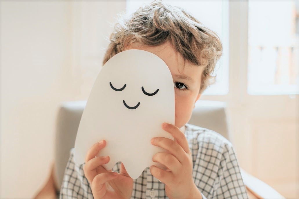 いつも笑顔な子は発達脳科学的に要注意！「子どもにネガティブ感情を抑え込ませてはいけない」理由