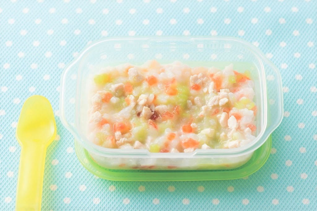 外出時の離乳食どうする？手作り離乳食弁当の持ち運び方とおすすめベビーフード21選