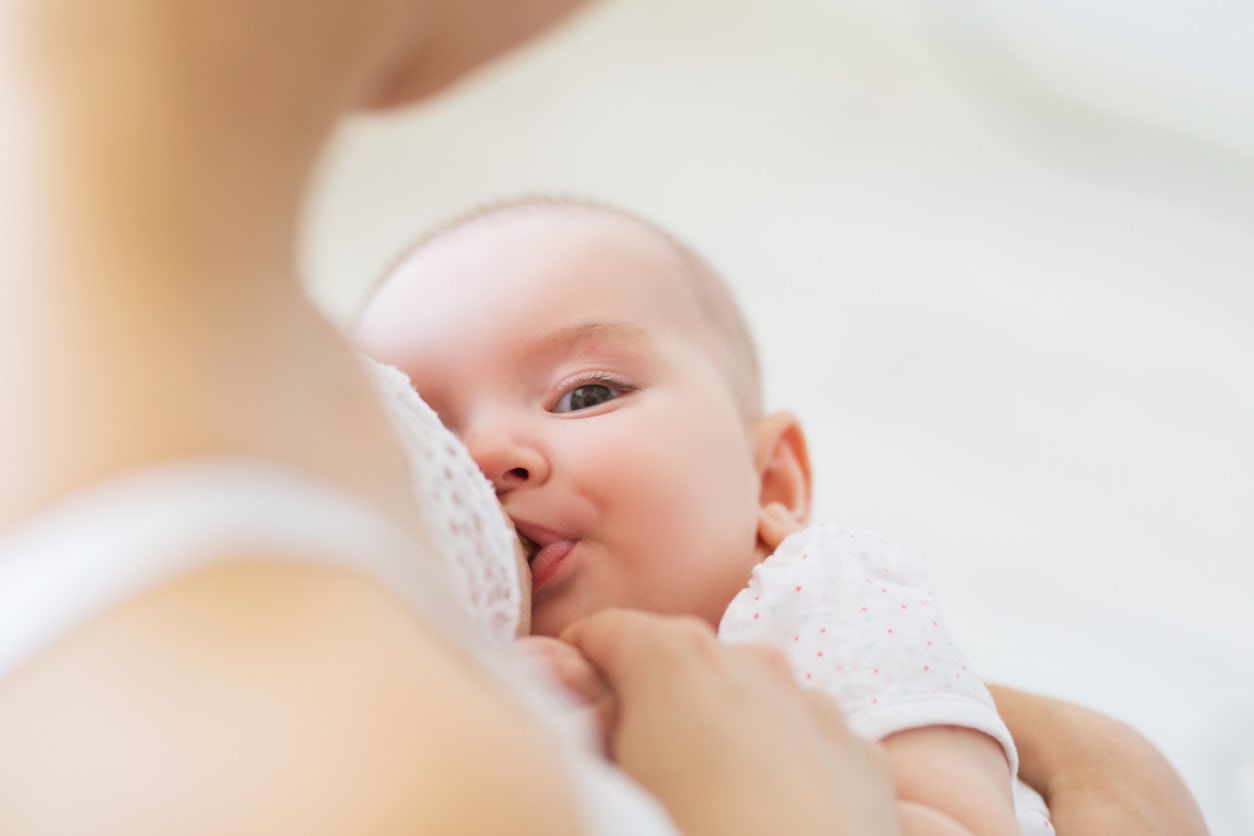 赤ちゃんがおっぱいを吸う力ってかなり強いからね!ニンプさん向け「乳首の鍛え方」をベテラン産婦人科医が伝授