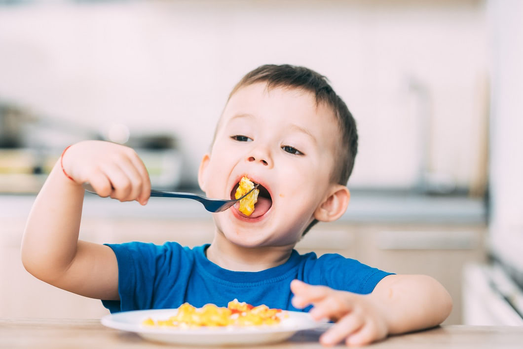 離乳食完了～3歳までの幼児食の進め方は？2歳・3歳のおすすめ献立スケジュールも