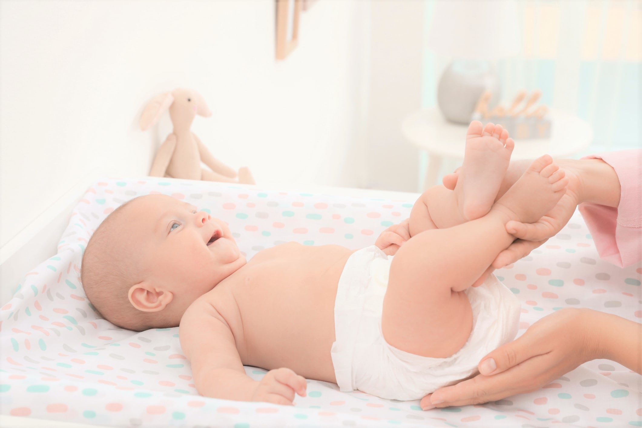 【医師監修】生後2ヶ月の赤ちゃんの成長と発達。1日の生活スケジュールと気がかりQ＆Aも