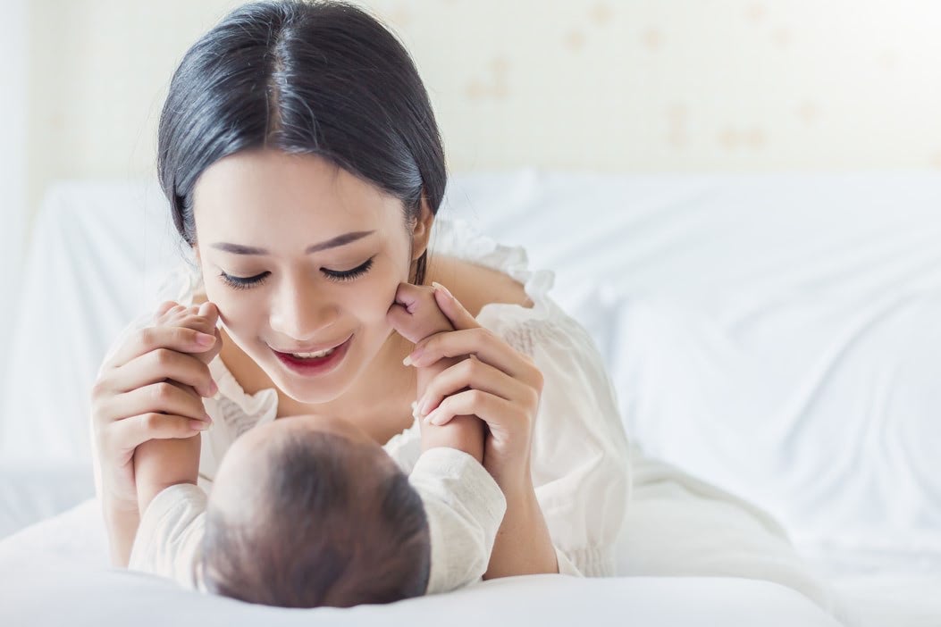 ＜生後0ヶ月～3ヶ月＞まだ言葉を話さない赤ちゃんに、話しかけても意味はある？