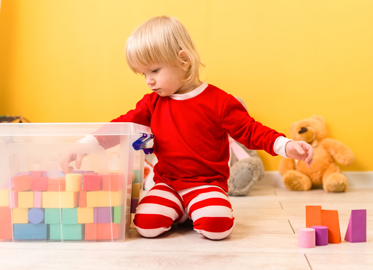 片づけられる子どもに育てるには？【年齢別】片付けを習慣化させる5つのコツと収納アドバイス