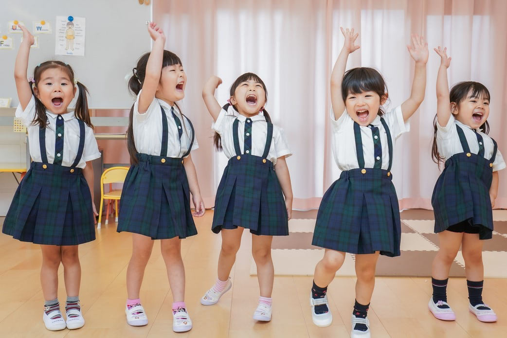 〈幼稚園入園までにやっておきたいこと〉着替えやトイレはひとりでできるようになっていたほうがいい？【専門家アドバイス】