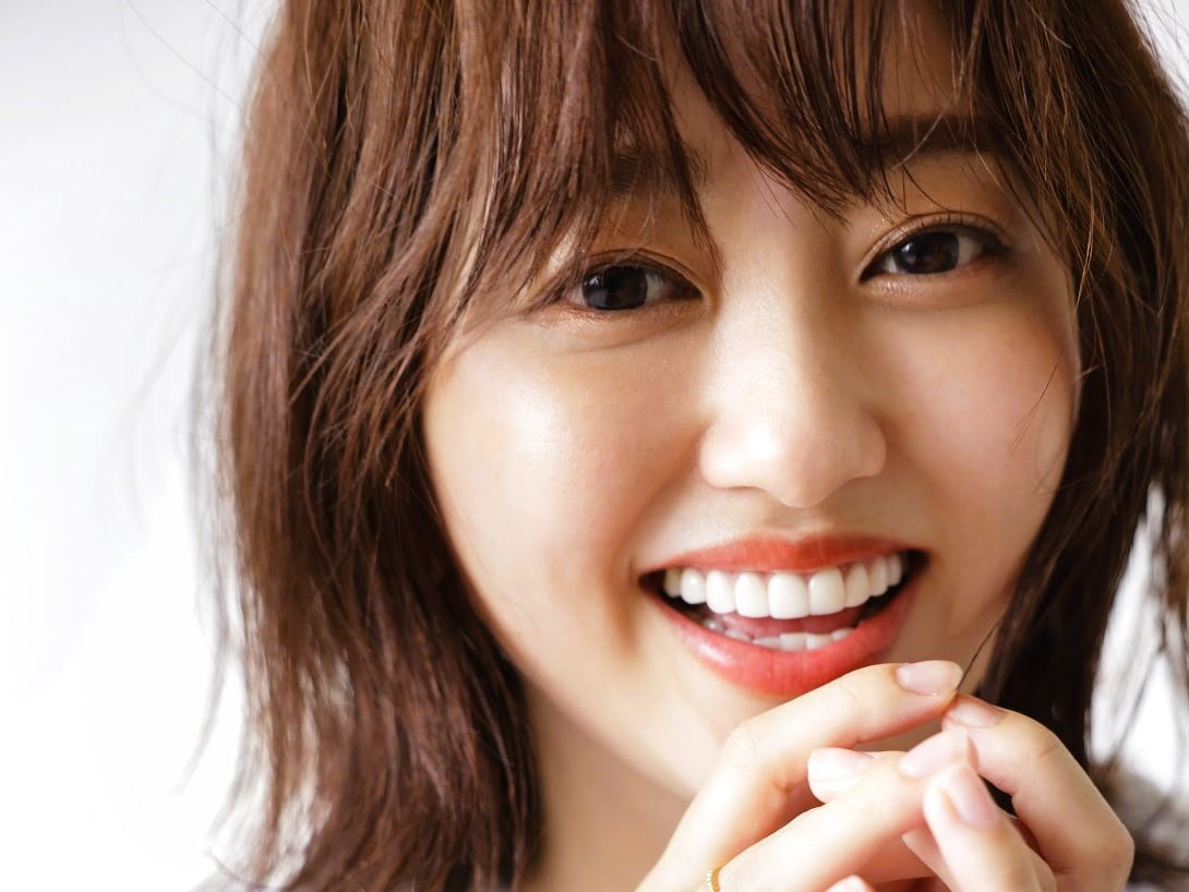 菊地亜美さん「抱っこひも、ベビーモニター、ベビードレス&hellip;買って良かった！愛用グッズを公開」