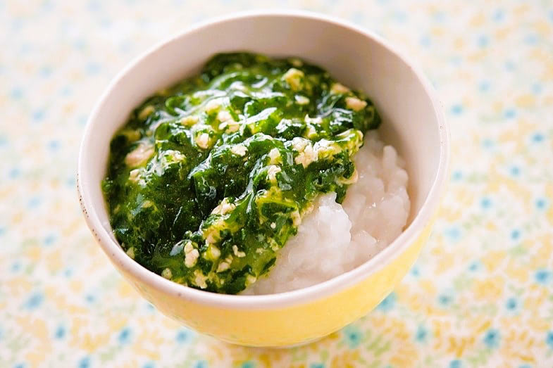 離乳食で使う「ほうれん草」の冷凍保存テク！解凍方法と保存期間の目安も
