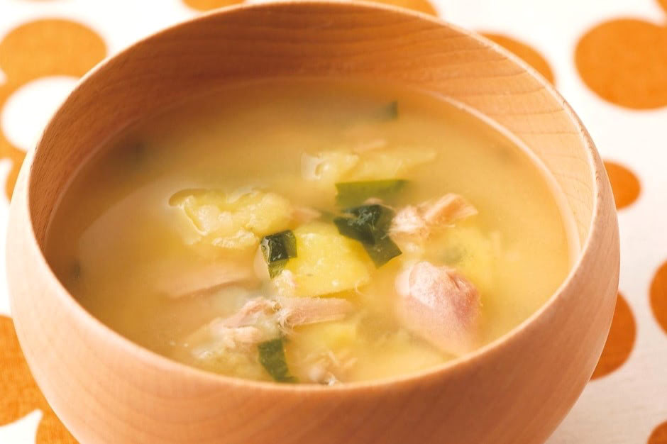 食卓の定番「みそ汁」は離乳食の取り分けに超便利！調理のコツとおすすめレシピを紹介