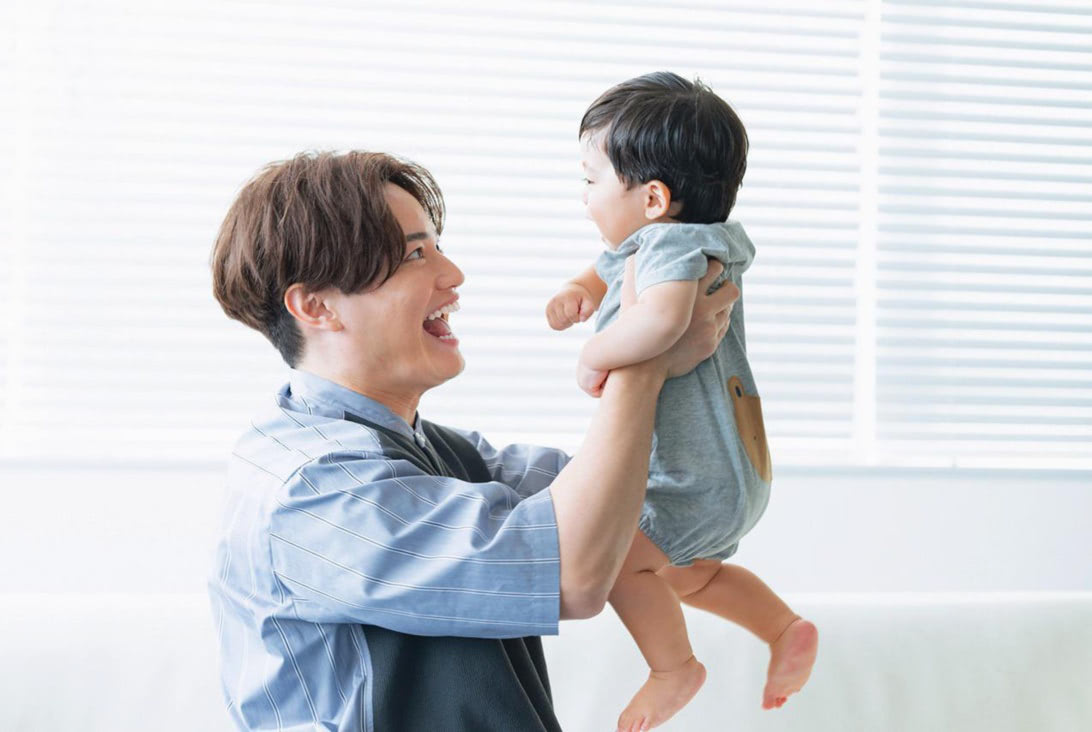 0歳・1歳の子どもと一緒に遊ぼう！現役保育士てぃ先生が教える〈体遊びのスゴ技〉とは？