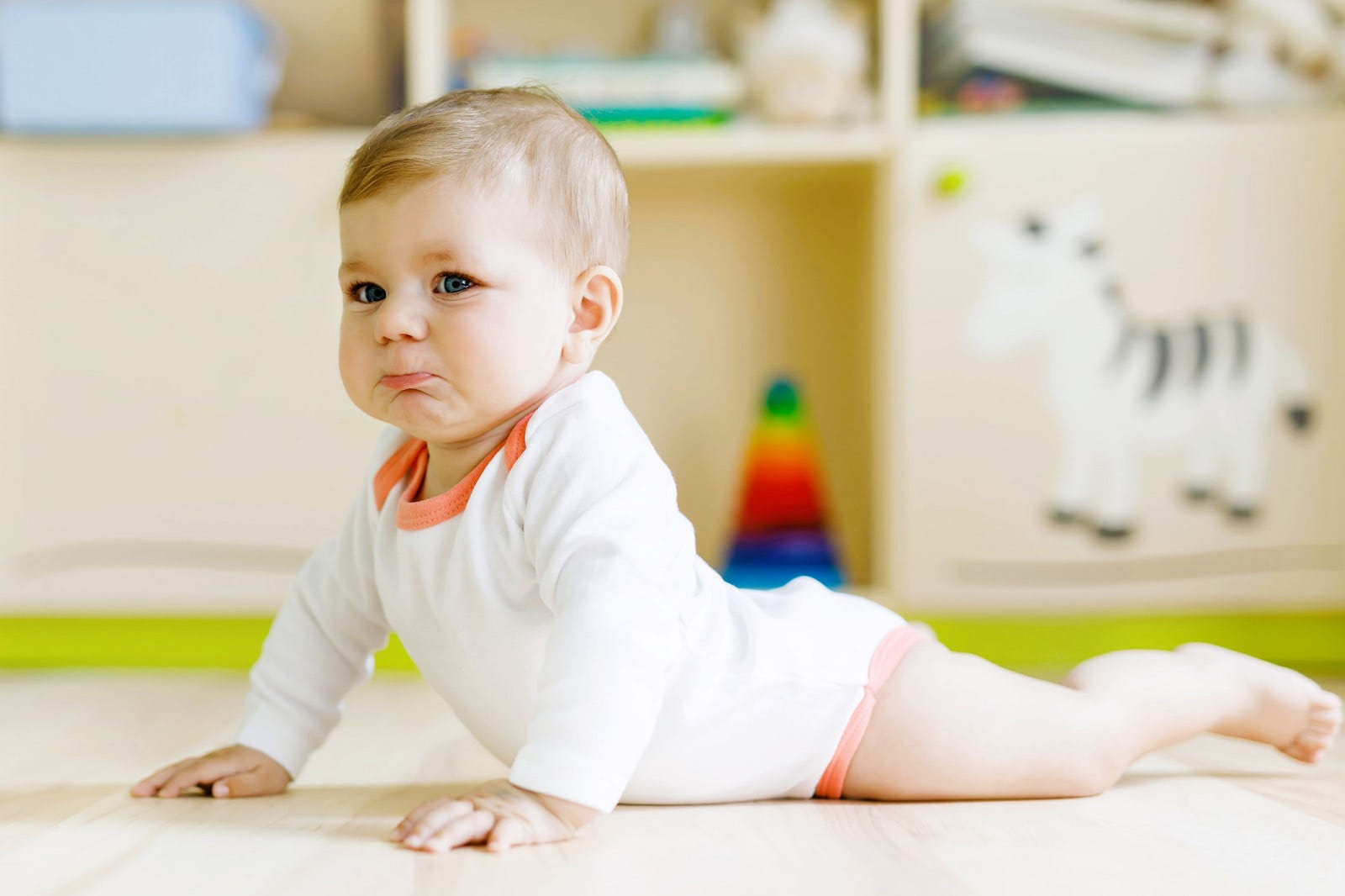 赤ちゃんの「後追い」はいつから始まる？愛情不足が原因？メカニズムと対処法を専門家が解説