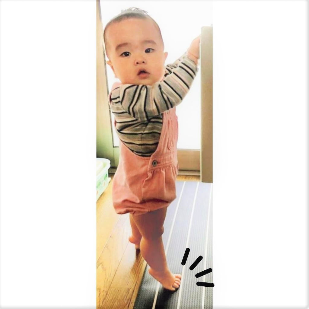 赤ちゃん　つま先立ち