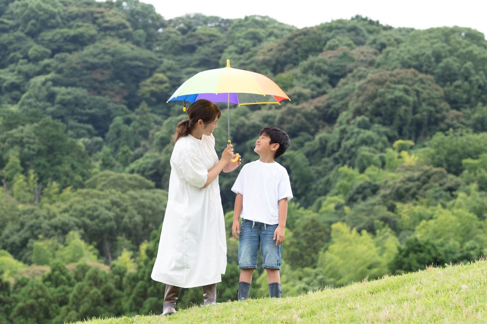 「朝日のように輝く人生を送ってほしい」発達障害の息子の名前に込めた思い&hellip;。『虹色の朝陽』著者インタビュー【後編】