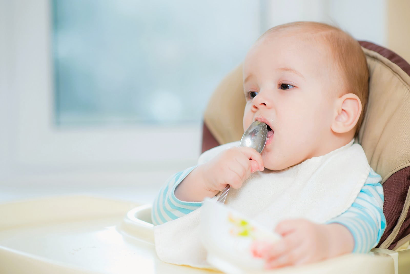 【離乳食の困った！エピソード集】95％のママは離乳食にストレスを感じている！先輩ママ21人のお悩み大公開