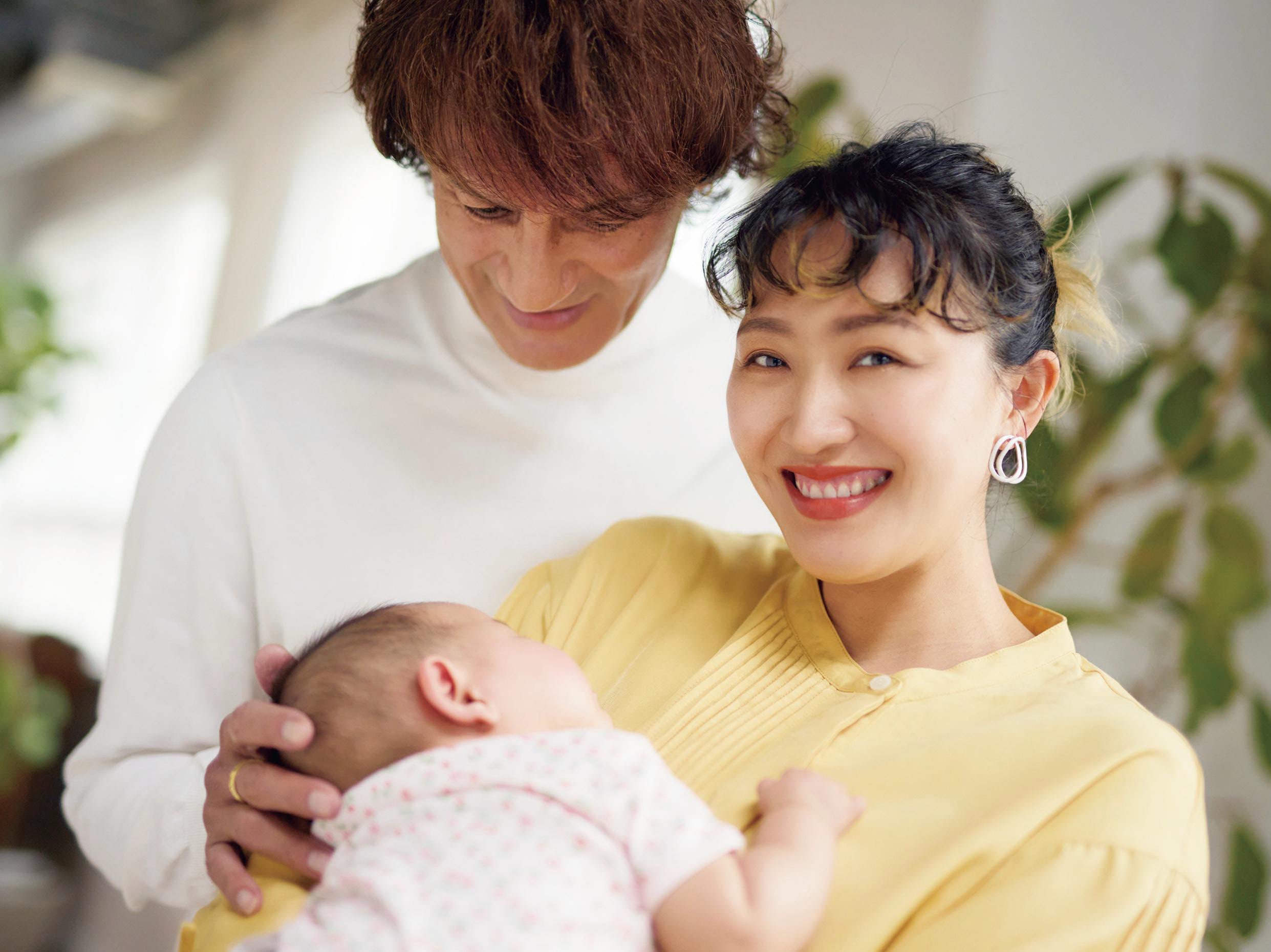 本並さんは抱っこが上手！ホールド力半端ない(笑) 夫婦で協力して育児をしていきます【丸山桂里奈さん＆本並健治さんインタビュー】