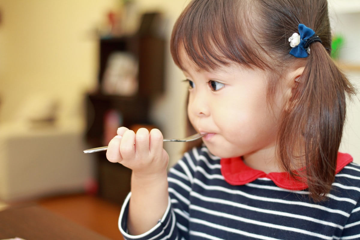 3歳児の食事量の目安は？栄養バランスや食べるスピードについても知りたい！