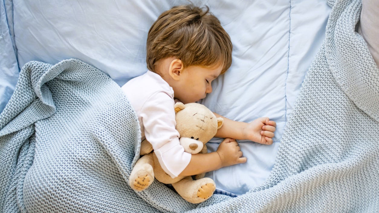 てぃ先生に教わる『子どもが寝ないときのスゴ技』5選