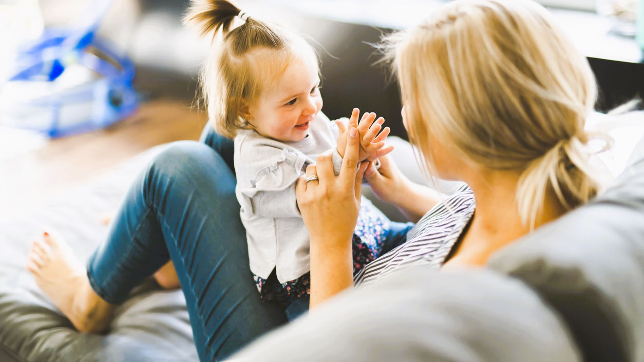 てぃ先生に教わる『子どもが泣きやまないときのスゴ技』6選