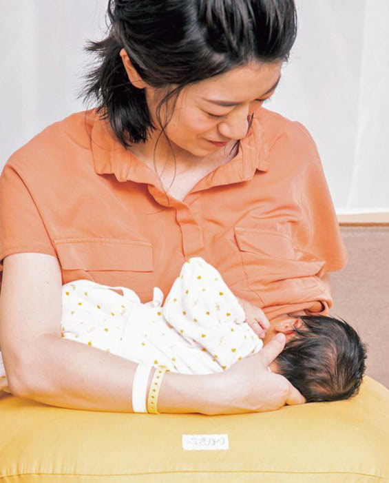 母乳　飲ませ方