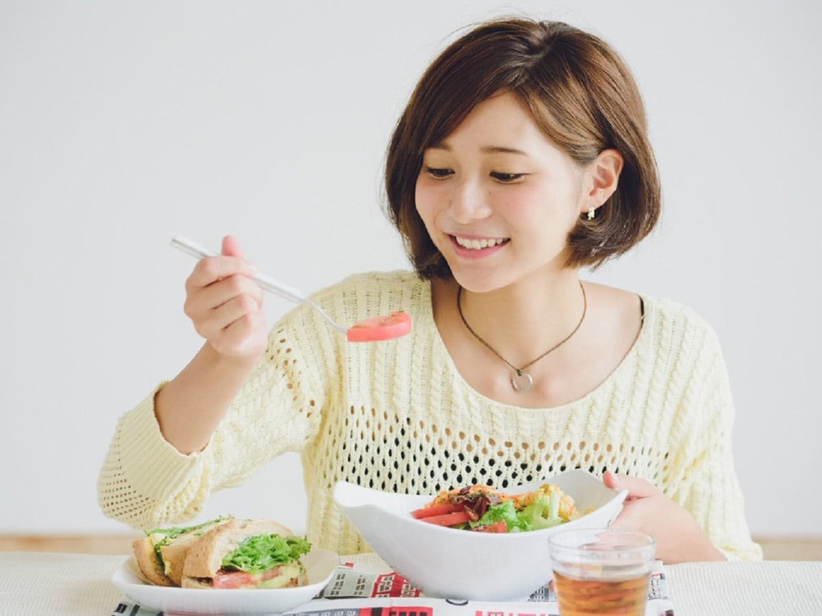 【助産師監修】乳腺炎を予防する食事・母乳にいい食べ物って本当にあるの？