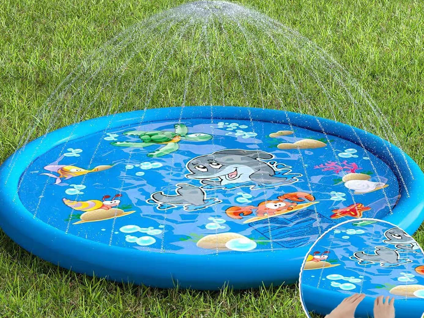 おうちで自由に水遊び！子どもたちがゼッタイ喜ぶ〈噴水マット〉がAmazonセールに登場中【最大15%OFF】