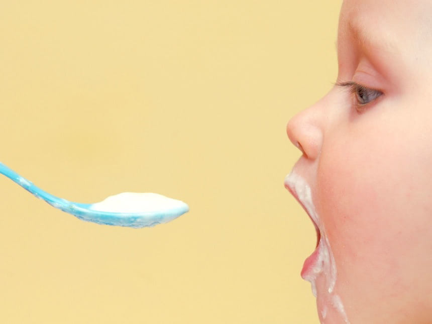 ベビーダノンはいつから離乳食に使える？子どもにおすすめの量と成分
