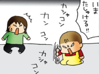 これって救助?それとも拷問!?3歳児のマジすぎるひとり遊び【うちの3姉妹#120】
