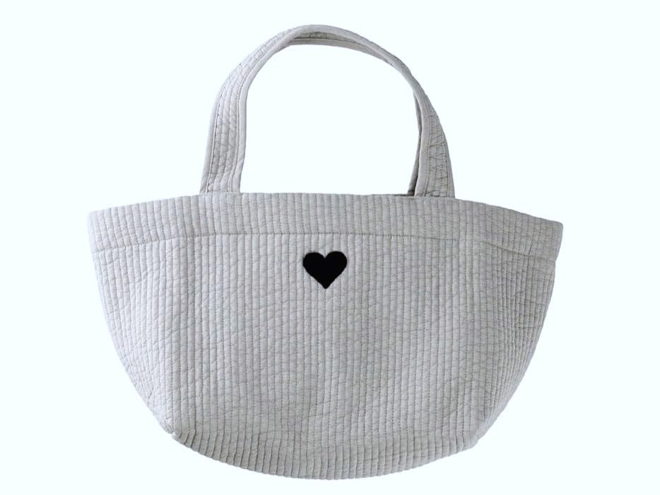 売切れ続出！冬に持ちたい〈ヌビバッグ〉をAmazonブラックフライデーでお得にゲット！ &ldquo;ふわ軽＆大容量&rdquo;がママにも人気！