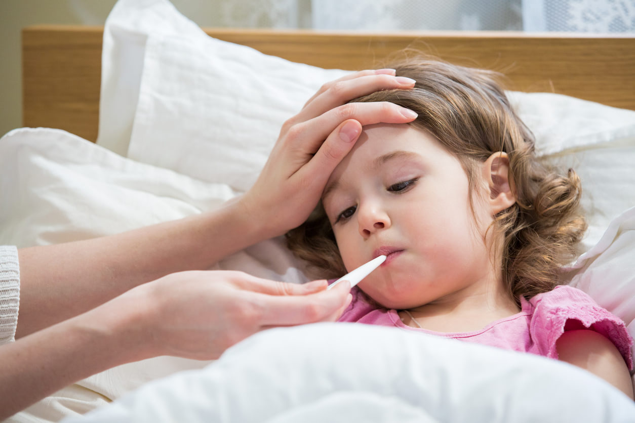 【溶連菌感染症】子供がかかったときの症状は？登園はいつからできる？｜医師監修