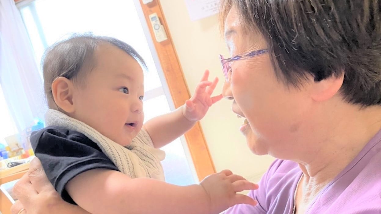 【お孫SNAP★2021②】じいじ＆ばあば＆赤ちゃんの仲良し写真一挙見せ！