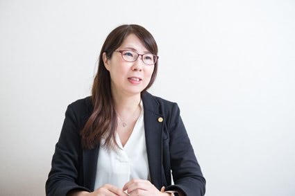 離婚したいと悩んだら？主婦&rarr;離婚専門の行政書士に転身したシングルマザーの結論
