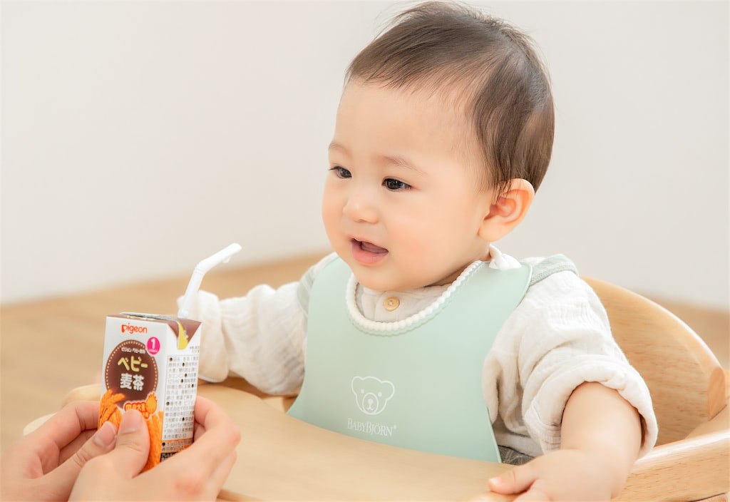 赤ちゃん ストロー
