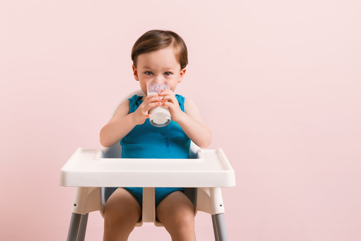 フォローアップミルクは子どもに必要？いつからいつまで飲ませるもの？編集部おすすめ10選も！