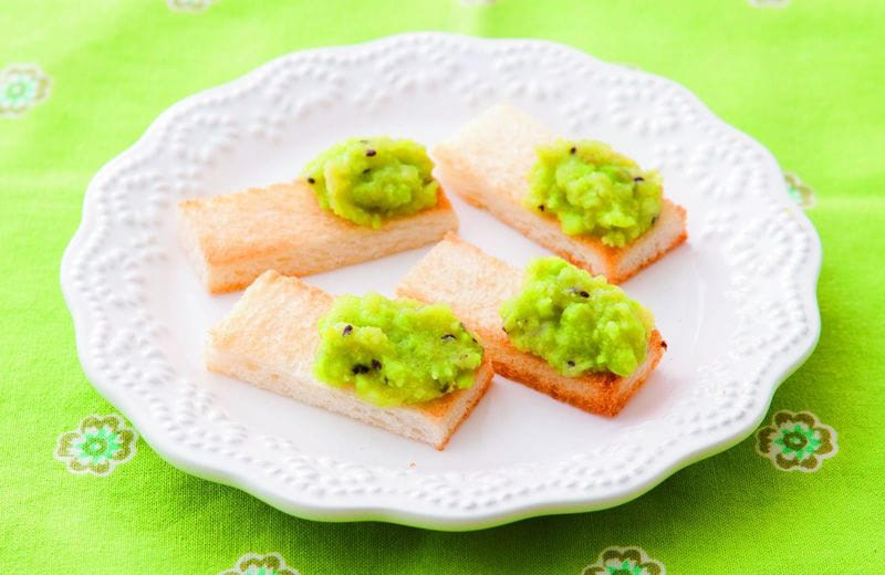 キウイそら豆トースト