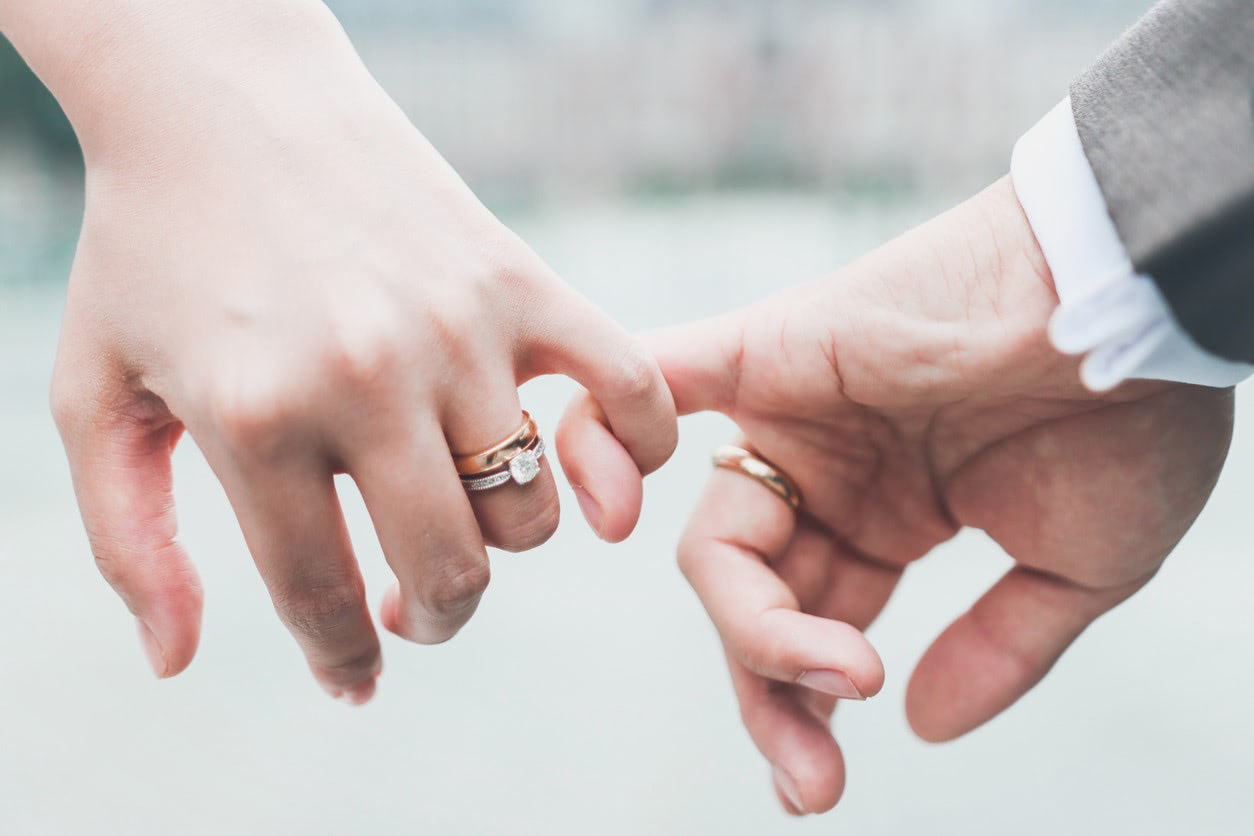 ‶2.5次元界の神様仏様&Prime;鈴木拡樹さんが結婚発表！早くも「絶対いいパパになる！」との声が