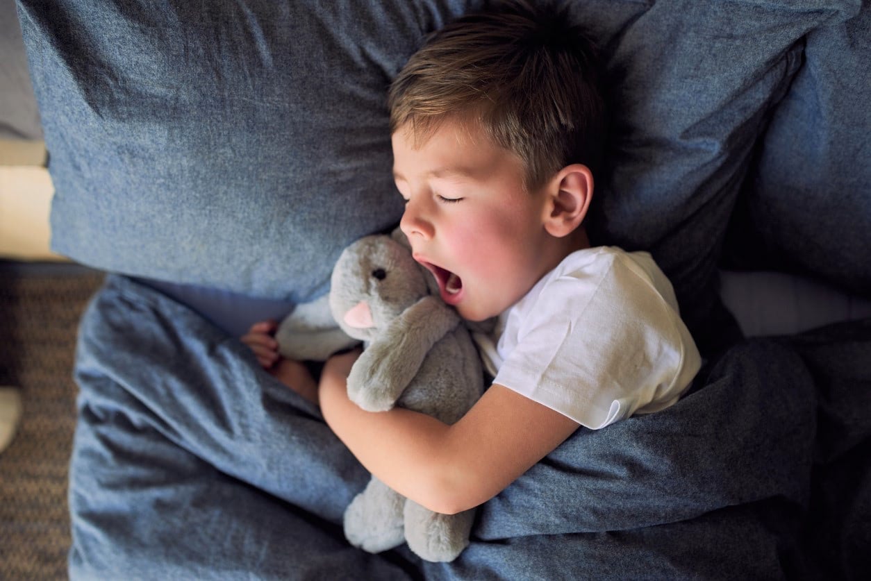 5歳なら10時間、9歳なら9時間必要！「子どもの睡眠時間」を削ってはいけない理由とは