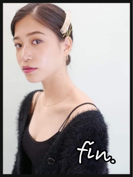 簡単　ヘアアレンジ　クリップ