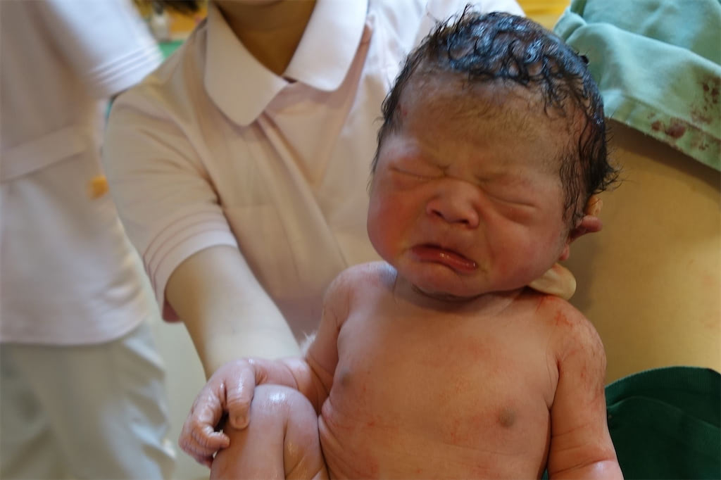 新生児　赤ちゃん