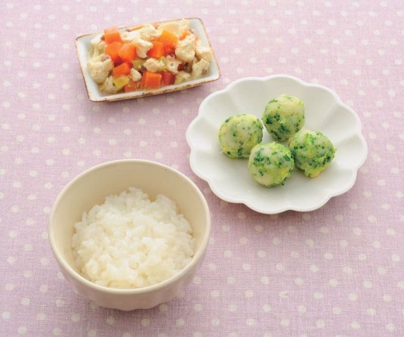 離乳食後期 タンパク質の目安量