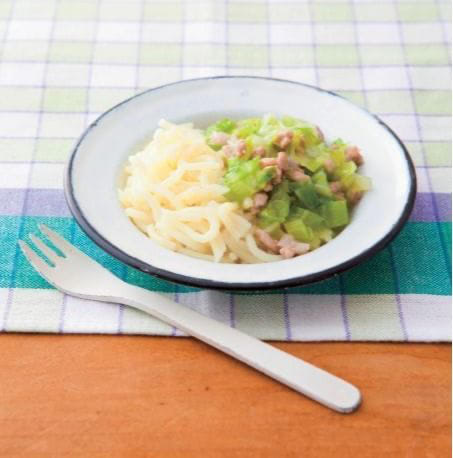 キャベツと豚肉のあんかけうどん