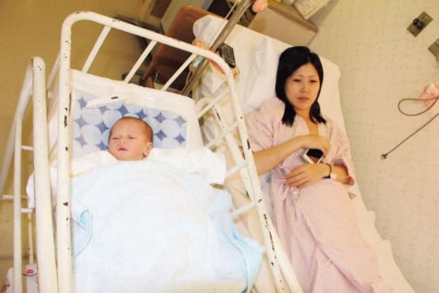 双子　母子同室