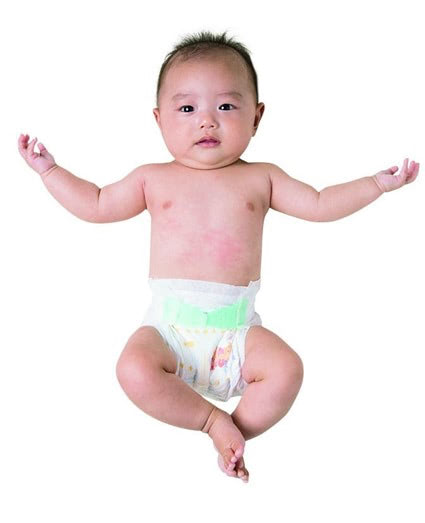生後3ヶ月　赤ちゃん