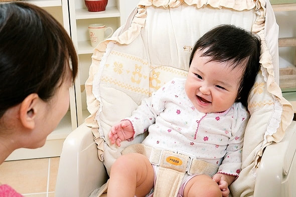 生後9ヶ月　赤ちゃん