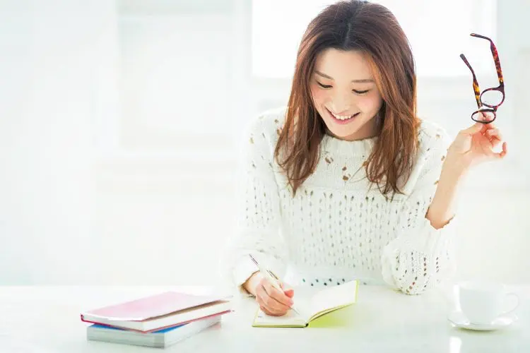 排卵検査薬の使い方と妊娠のためのベストなタイミングの取り方とは？無排卵でも陽性になる？【不妊治療専門医監修】