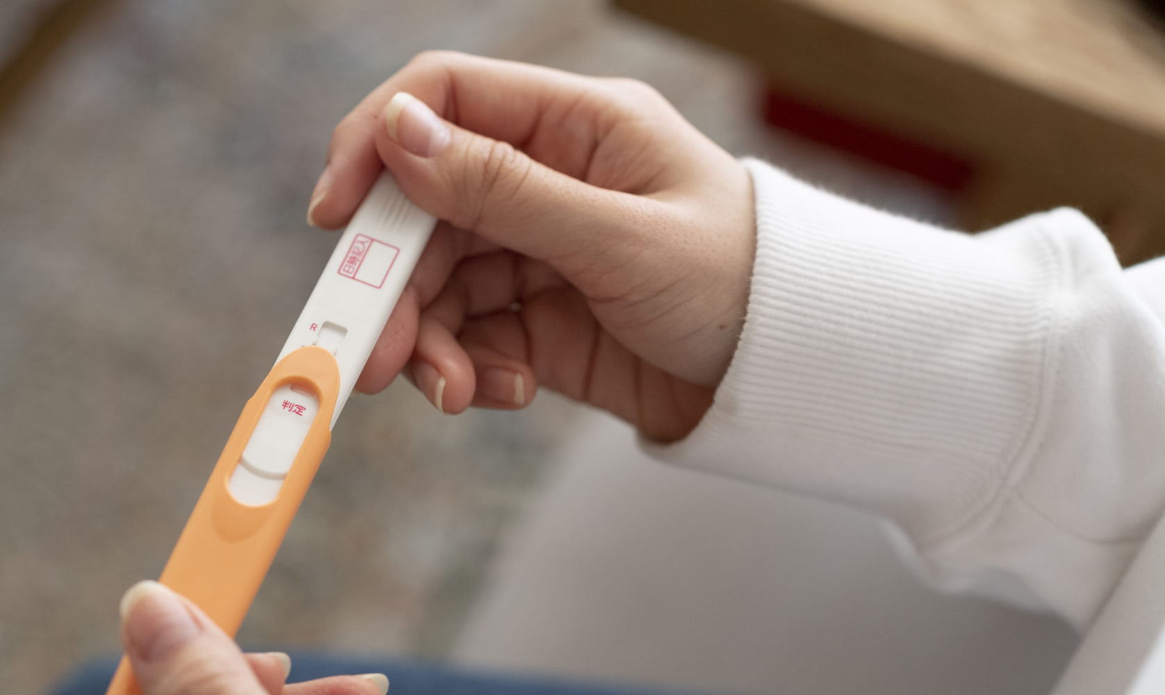 排卵検査薬ってそもそも何？妊娠しやすいタイミングがわかるって本当？はっきり陽性の体験談も【医師監修】