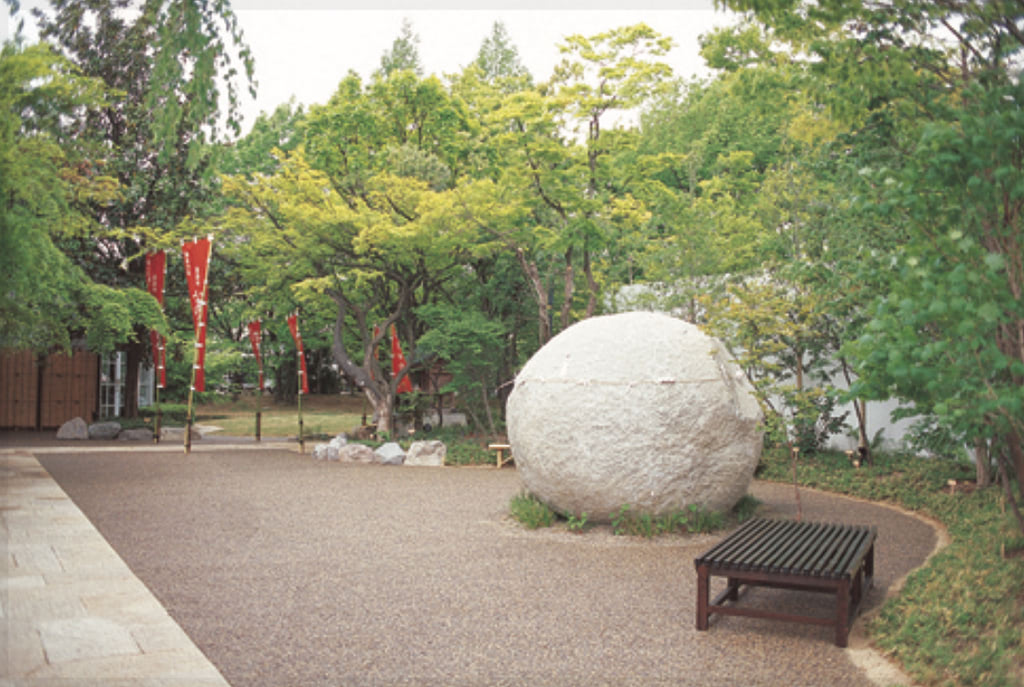 縁結びにご利益があるお菓子の神様⁉由来は「お饅頭」?福島県「萬寿神社」の自然石に願いを【全国子宝スポットに行ってみよう】