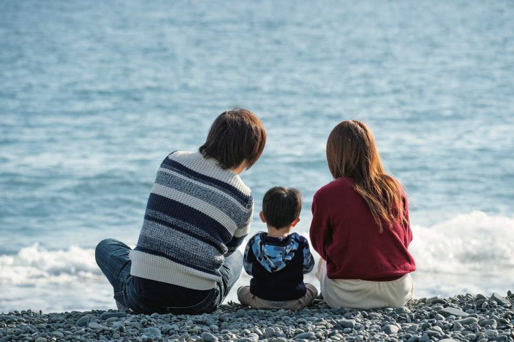 【20代で養子を迎えた家族の物語】無精子症・不妊治療から特別養子縁組でわが子を抱いた！20代夫婦の歩みとは？