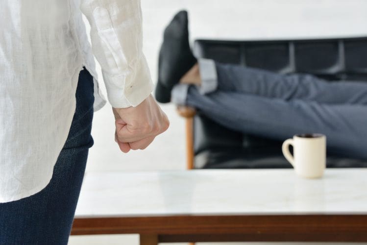 拒否る夫が精液検査を受けるまで！元・悩める妻たちのセキララ説得体験談をご紹介