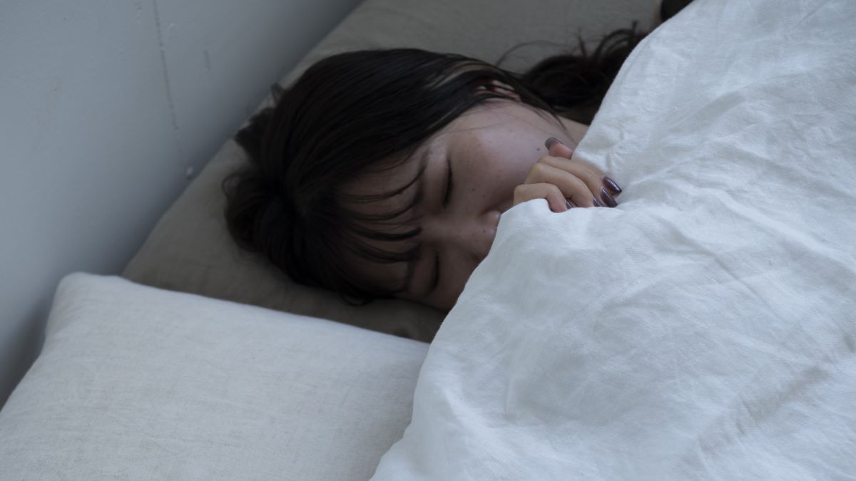 睡眠の傾向に男女の違いはある？女性のほうが眠りが浅い気がするけど、勘違い？夫は横でぐっすり寝ているのに【ドクターに聞いてみた】