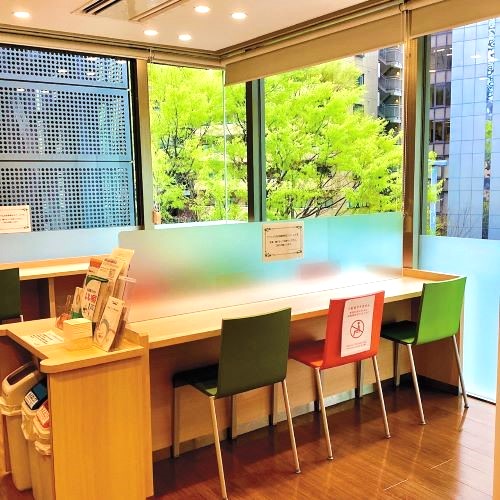 「Shinjuku ART Clinic」ラウンジ
